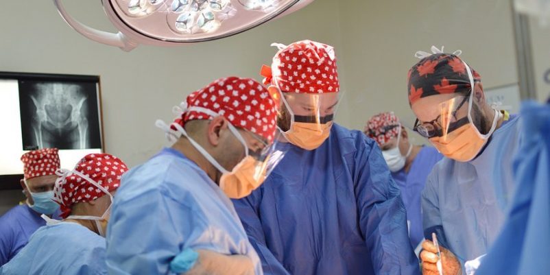 Hospital Santa Inés y la Fundación True North Misssions realizaron cirugías gratuitas a personas de escasos recursos